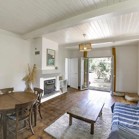 El Dar - A 1 Km De La *