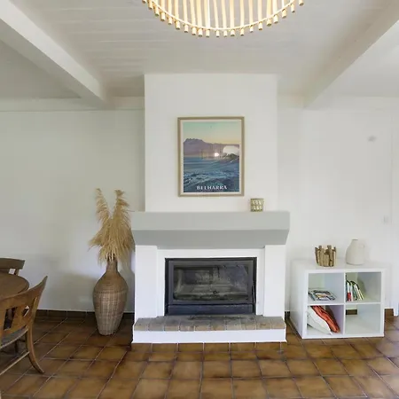 El Dar - A 1 Km De La *