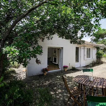 El Dar - A 1 Km De La *